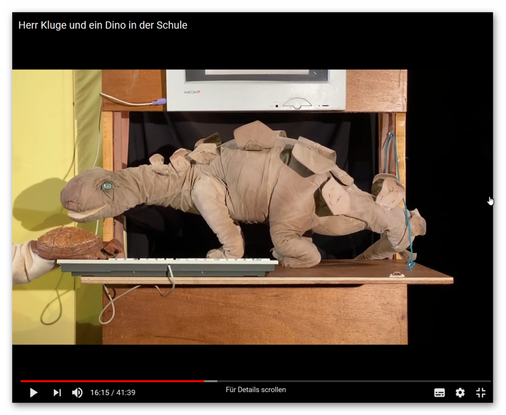 "Herr Kluge und ein Dinosaurier in der Schule" (Video)
